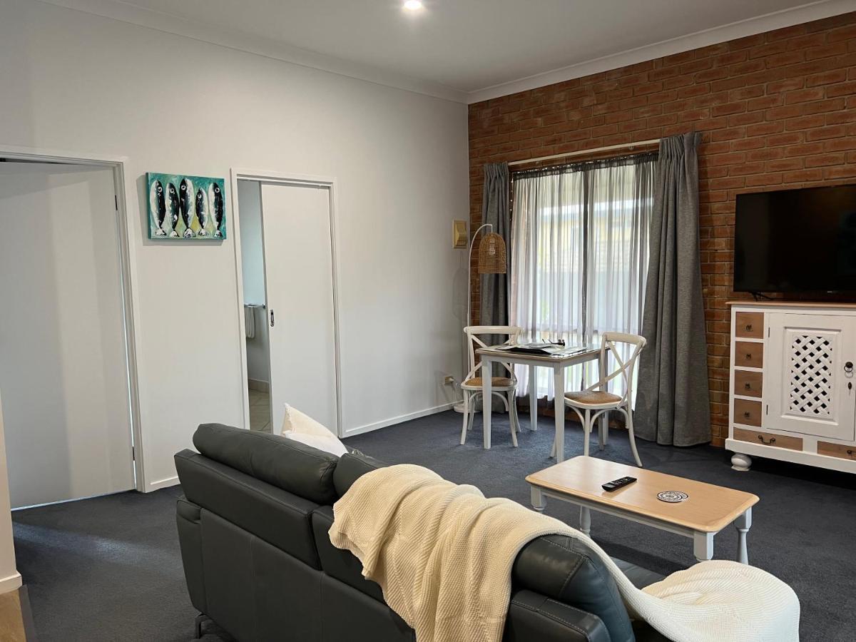 Coastal Waters Motor Inn Lakes Entrance Luaran gambar